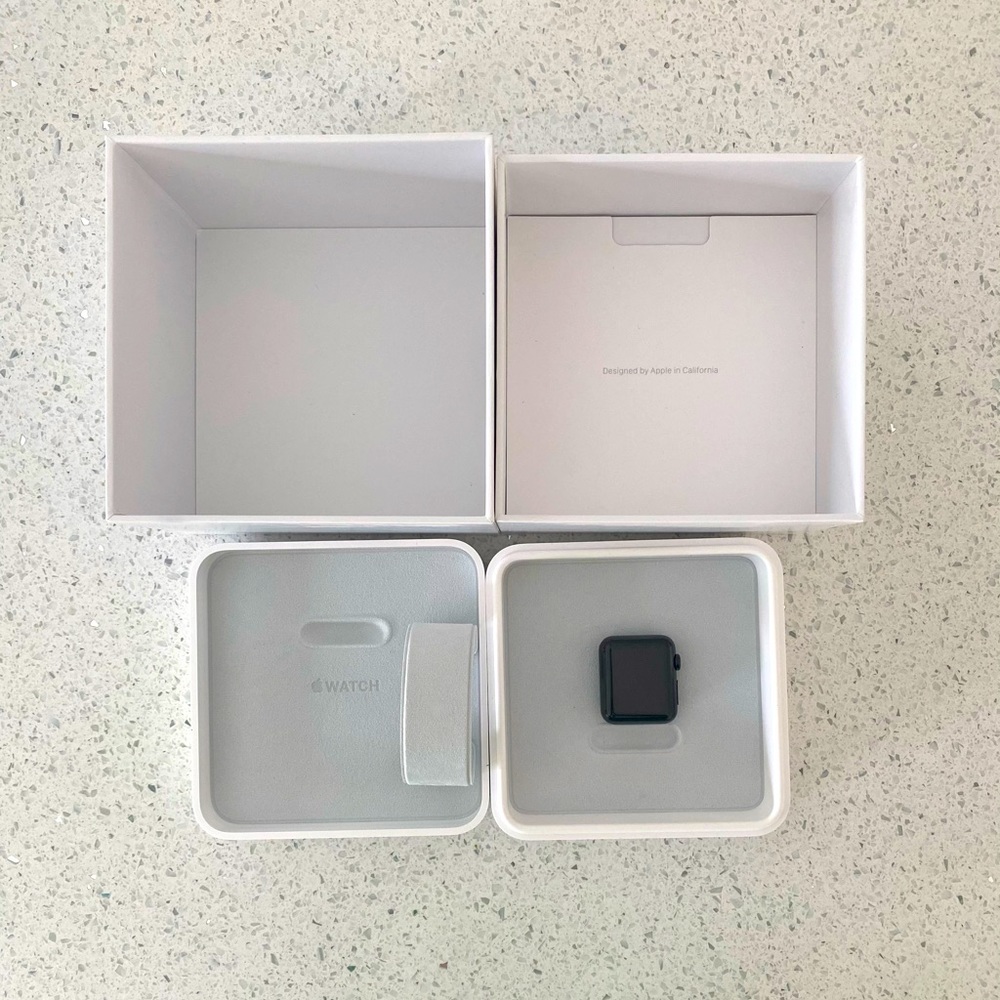 Apple Watch - image 4